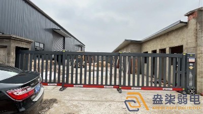 工廠大門用段滑門效果怎么樣？