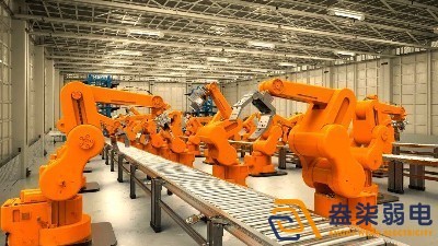 制造工廠如何部署輕量級機械臂上下料？
